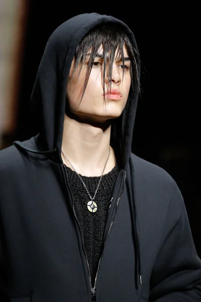 Look 72